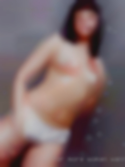 For more details just text woman wanna fuck me.
