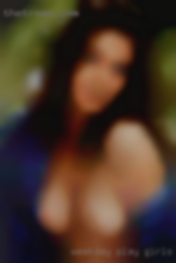 Weekday girls in Norwalk, Ohio play only, cant host.